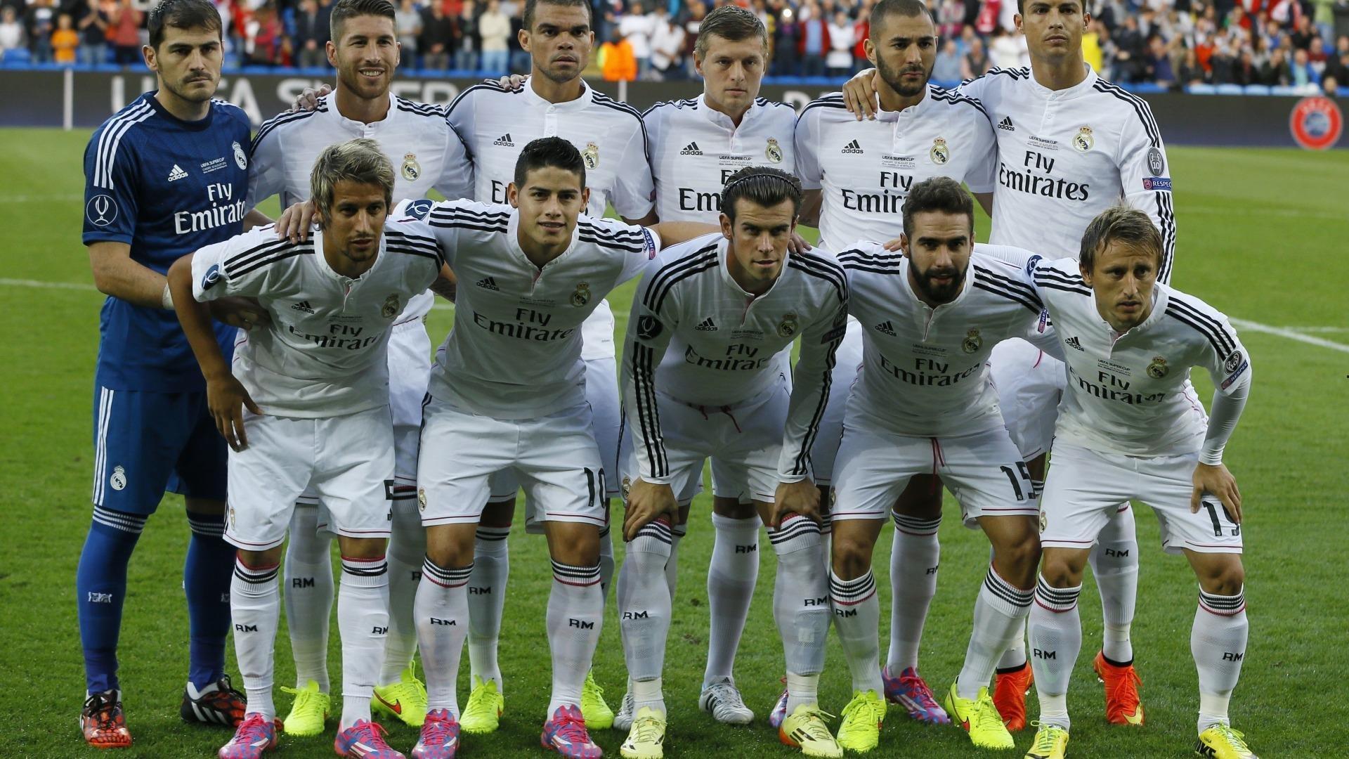 34天仅1胜！阿隆索效仿滕哈赫怒斥裁判，皇马获益，我们走在正确道路上